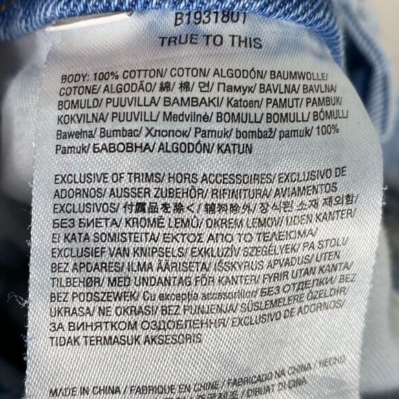 Volcom Light Wash Destroyed Denim Skinny Jeans - Picture 7 of 8